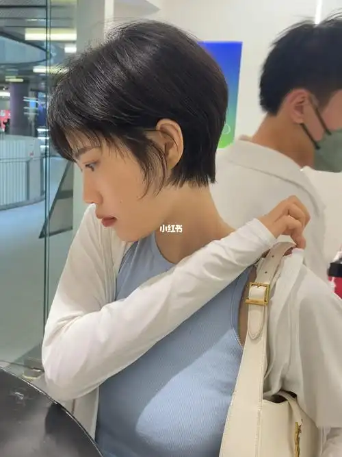 短发  #女生短发发型  #北京短发发型师  #沙发自来卷  #北京发型师