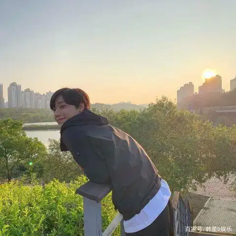 李到晛磁性的嗓音是练出来的!他在节目中说自己做了很多的训练