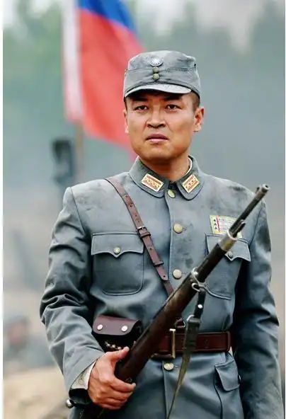 卢海华两年磨一剑——《铁血将军》再战沙场(组图)