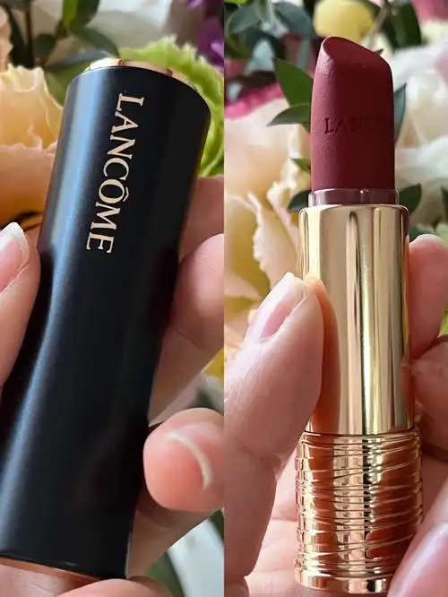 昨天感恩节收到了礼物第一次用兰蔻口红就是这支最畅销的胡萝卜色09