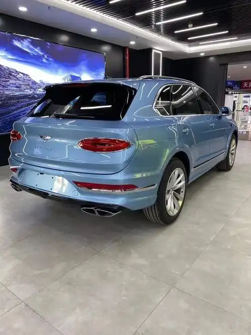 21款宾利添越湖水蓝现车全国上牌价优