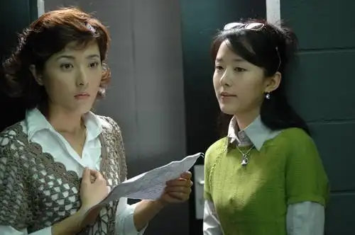 图文别问我是谁紧张拍摄曾黎与颜丹晨