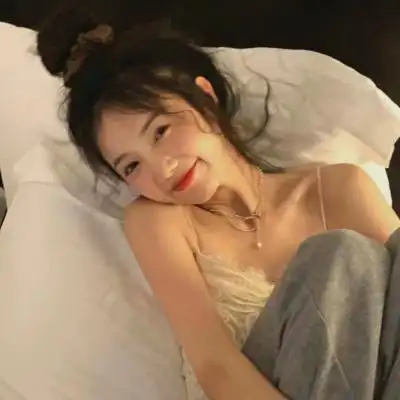 看起来纯欲干净的可爱女生头像 抖音超火网红妹子头像图片大全