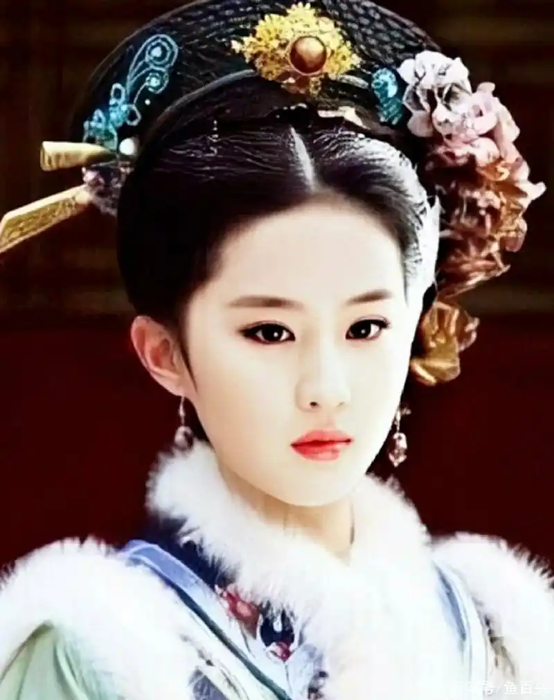 刘亦菲清宫剧造型,长成这样不宠冠六宫才怪!