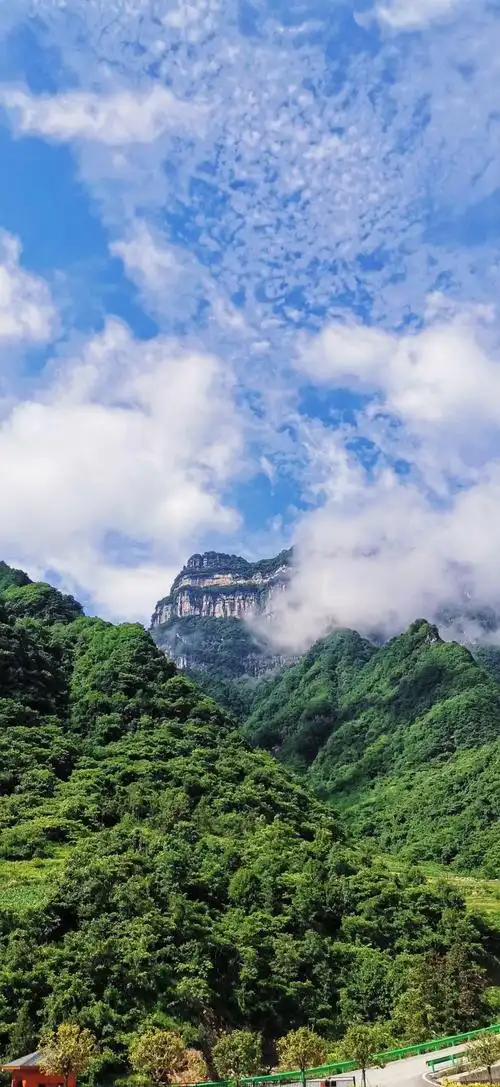 发小同游汉中龙头山(2020年7月6日)