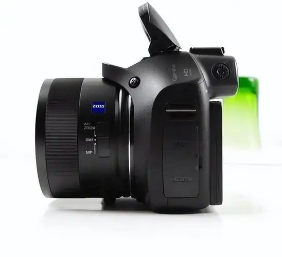 像素表现索尼dsc-hx400的总像素约为1800万,有效像素可达1700万左右.