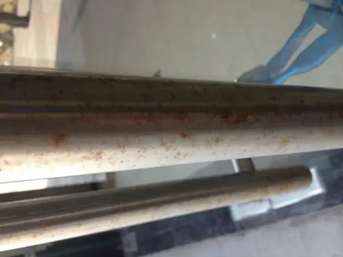不锈钢滑撑,不锈钢拉手生锈是什么原因?