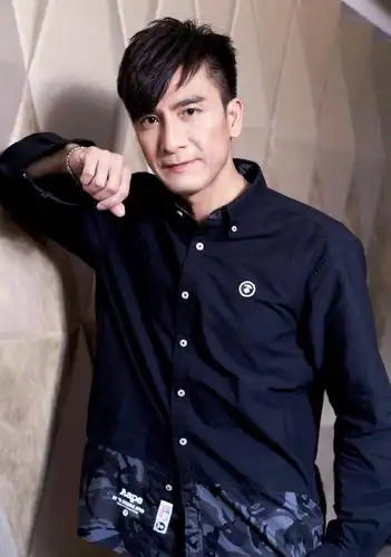 居家男人马国明