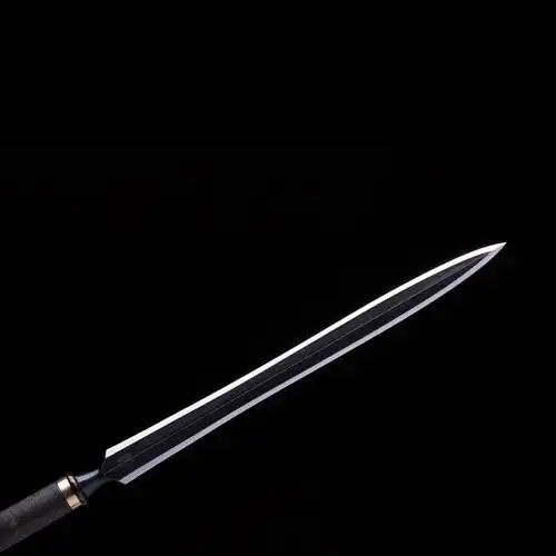 所以汉唐以来,马槊一直是世家出身将领的标志.