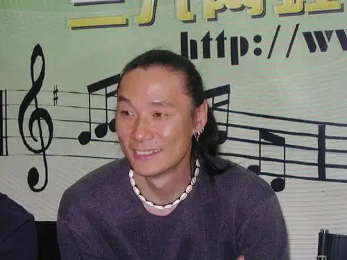 张炬十年祭 摇滚人献上因纪念而生的《礼物》