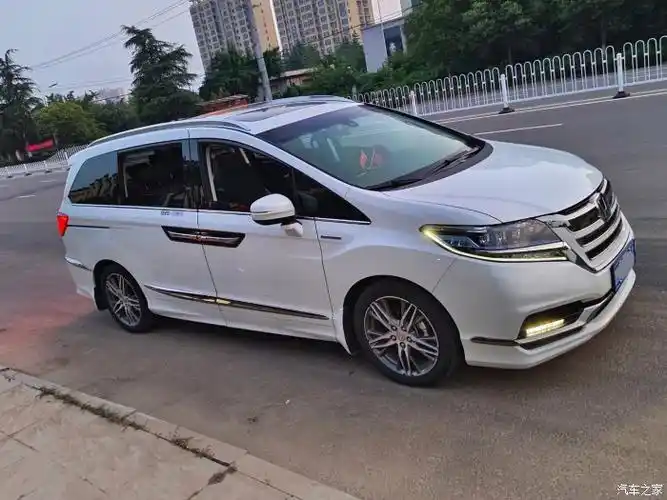 【图】出一台19款混动艾力绅豪华白外黑内_艾力绅论坛_汽车之家论坛