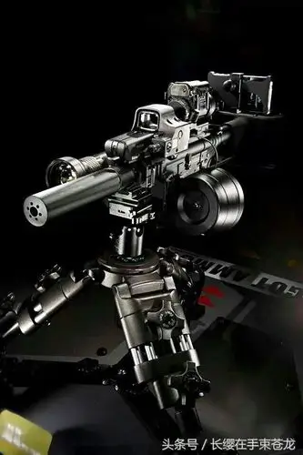 现代机枪欣赏,高科技打造战场最恐怖的杀伤性武器