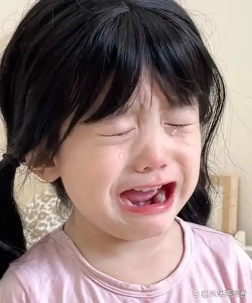 有个小姑娘语文考了 99 分,妈妈问那一分错在哪