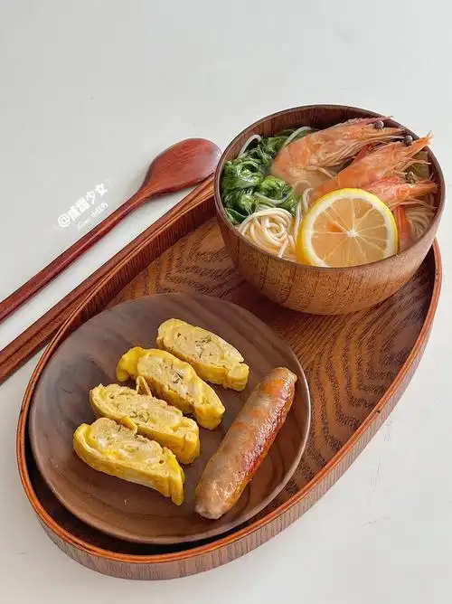 懒人早餐冬阴功面08芝士厚蛋烧