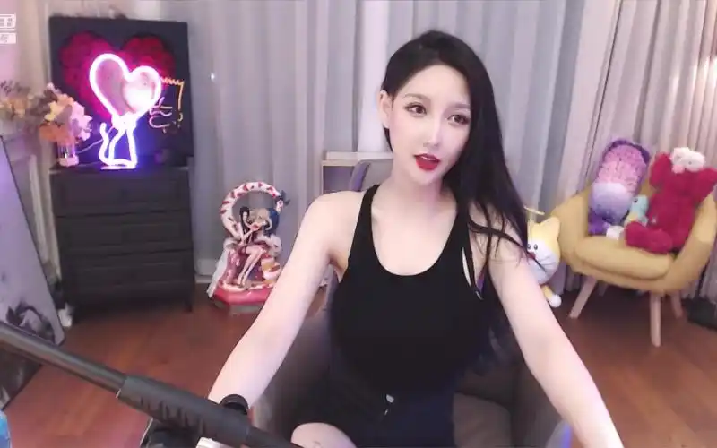 斗鱼- 米娜 minana呀 2020-10-28(晚)米娜直播录像