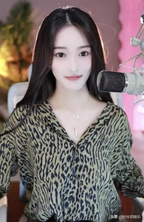 芮甜甜着装风格突变停播期间没见过大哥与洋洋哥早已拉黑