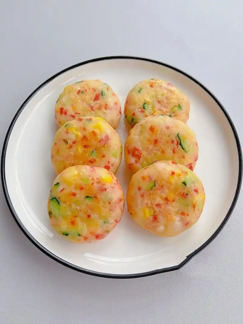 10m 辅食98土豆鲜虾饼 软糯鲜香 营养快手～ 今天分享的这款辅食可