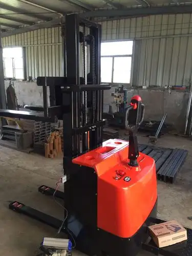 2.5吨电动叉车5吨电动叉车全自动手动堆高车招商