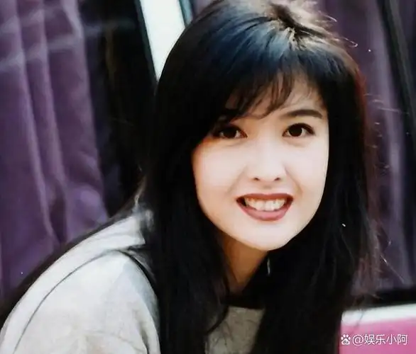 回顾周慧敏她就这样改写了她的结局网友傻的是我们