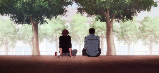 动漫男孩坐着背影gif动图_动态图_表情包下载_soogif