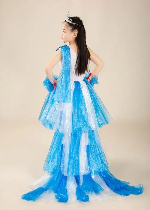 环保时装秀女孩新款环保服装儿童时装秀演出服手工材料时装秀diy亲子