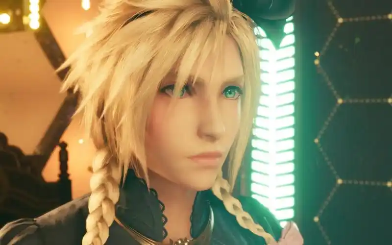 《最终幻想vii》克劳德第一次女装