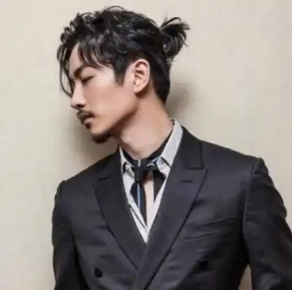 男生绑辫子发型叫什么 帅气绑辫子发型效果图