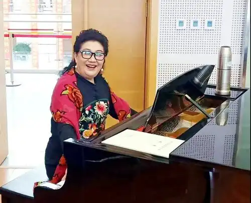 蒋梅英:声绘大漠伟业 音颂雄心春华