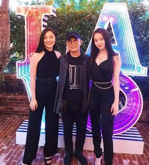 李苔蜜个人资料,李苔蜜(李连杰十分保护女儿隐私)