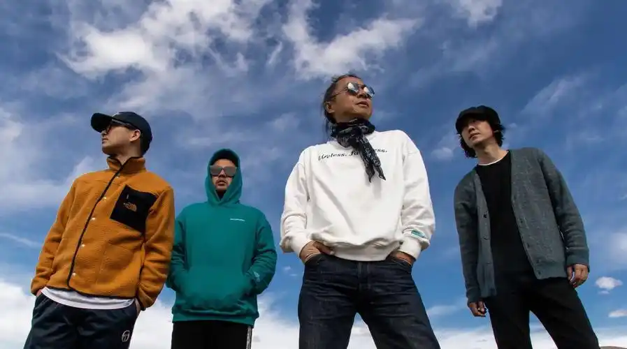 在零下8度的夏天与痛仰乐队一起走过北疆