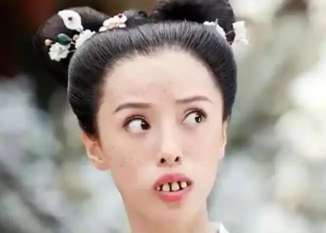 有种"整容"叫龅牙妹六年后,《美人制造》嫌她丑