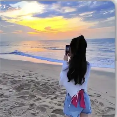 女生海边背影头像唯美 高清漂亮女人看海的背影图片头像_女生头像_头