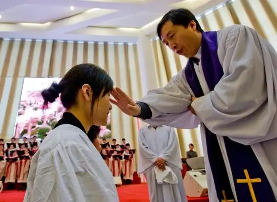 12月21日,海淀堂118位弟兄姊妹受洗 | 北京基督教会海淀堂