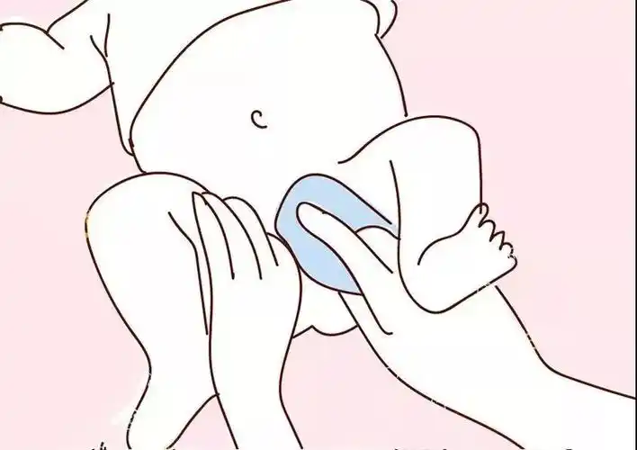 华凯月嫂分享3个月宝宝哭闹不停一查脊柱受伤资深月嫂提醒这么换纸尿