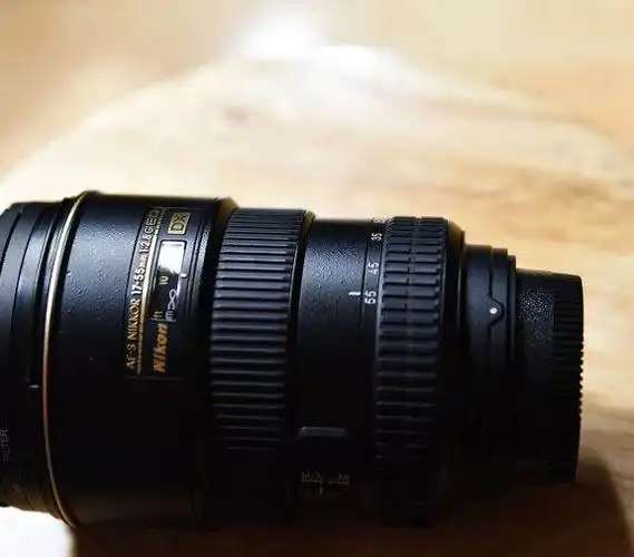 尼康半幅镜皇17-552.8 - 4800元