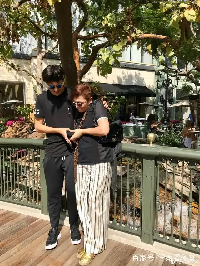 深扒巴特尔年轻时为何对离异女子一见钟情:53岁的德明给出答案!