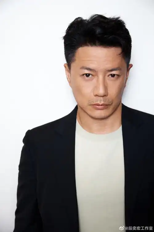 第35届中国电影金鸡奖#评审段奕宏超话出席金鸡奖提名者表彰仪式