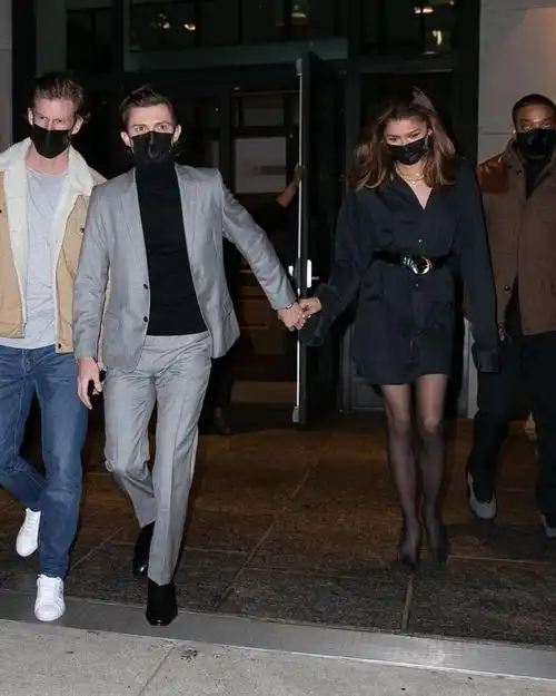 赞达亚科尔曼zendayacoleman离开纽约市克罗斯比街酒店