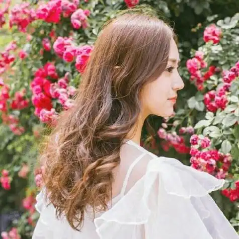 侧脸美丽女生头像图片