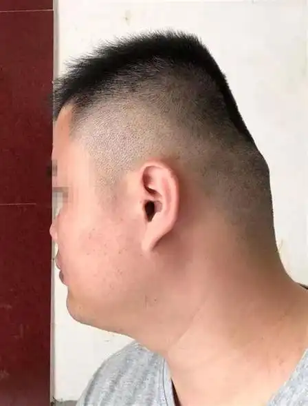 这样的父母快醒醒!孩子将来会恨你的!