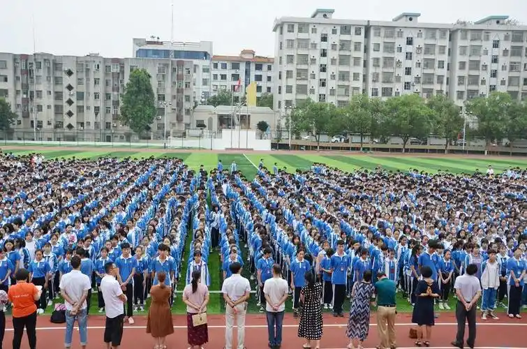 嘉禾五中举行2019年秋季开学典礼