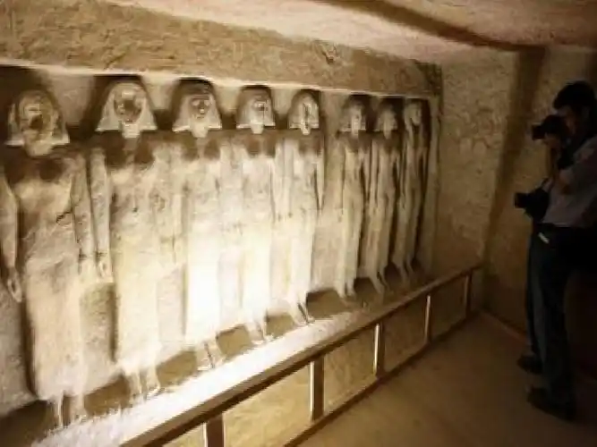 埃及金字塔内部