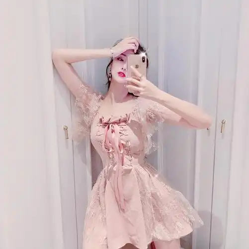 三色堇儿半身女头像