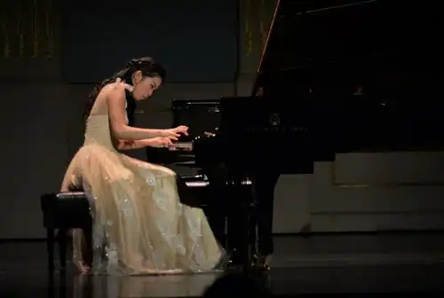 00后天才少女钢琴家常荇上海音乐会圆满落幕