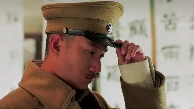 少帅:胡兰春好大的胆子,当着张学良的面说他这样做是自毁基业!