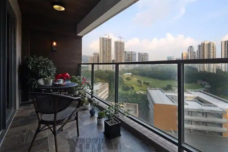 首地容御现代风阳台设计图阳台现代简约阳台设计图片赏析