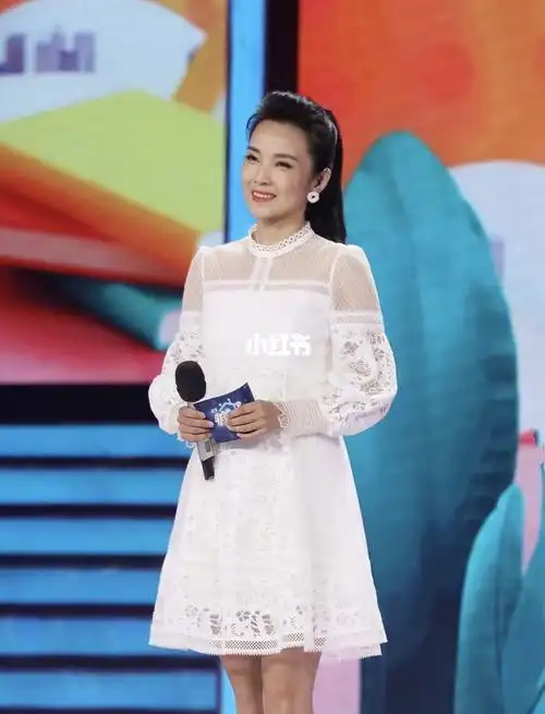 央视主持人管彤:嫁普通丈夫,42岁高龄生子,如今幸福美满|韩红|安宁