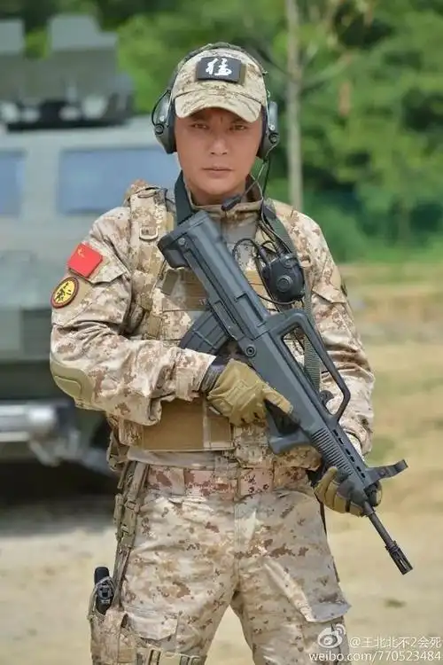 代号天狼 cp何璐陈应天田果田果:火凤凰女子特战队 队员 代号开心果田