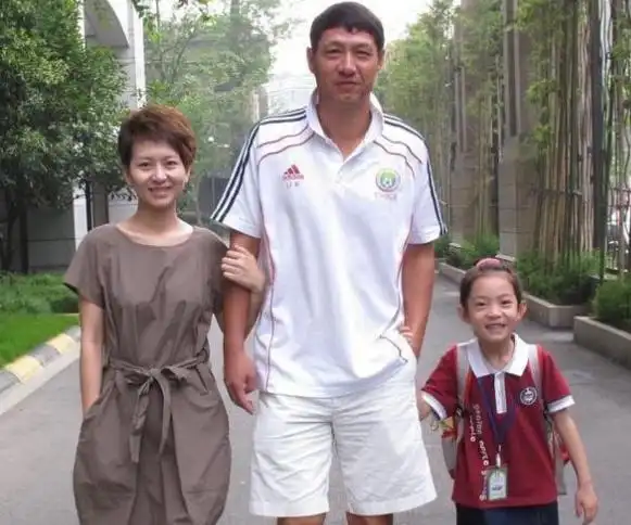 6,甘萍:定居英国.