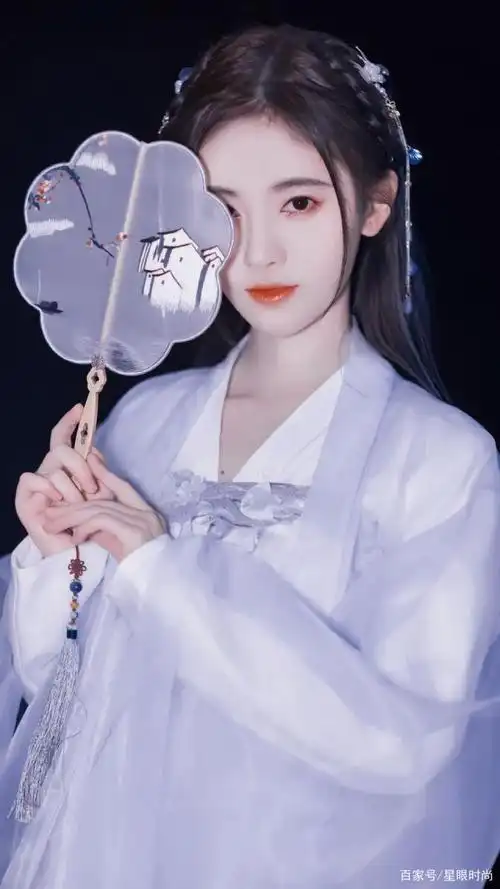 "4000年美女"鞠婧祎的古装造型,仙气飘逸灵气满满,真的太美了